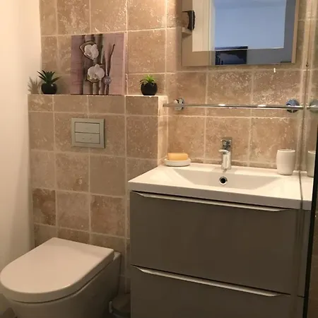 Au Coeur De Apartment